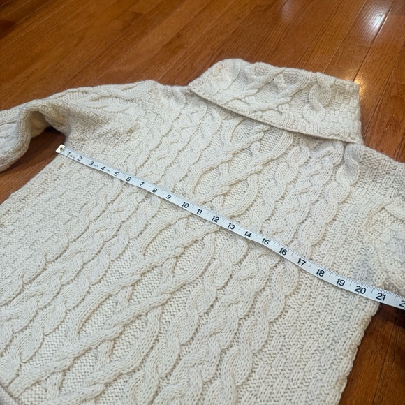 Inis Crafts 100% Irish Merino Wool Chunky Knit Fisherman Sweater Womens Medium - Picture 4 of 7